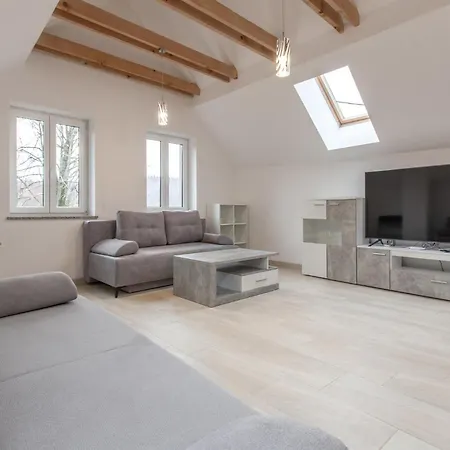 شقة 1 Bedroom Stunning In Zoll