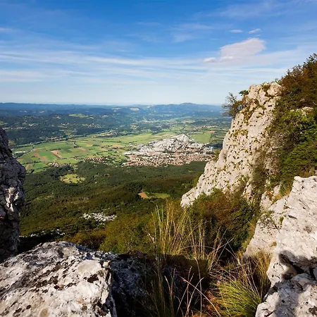 1 Bedroom Stunning In شقة *