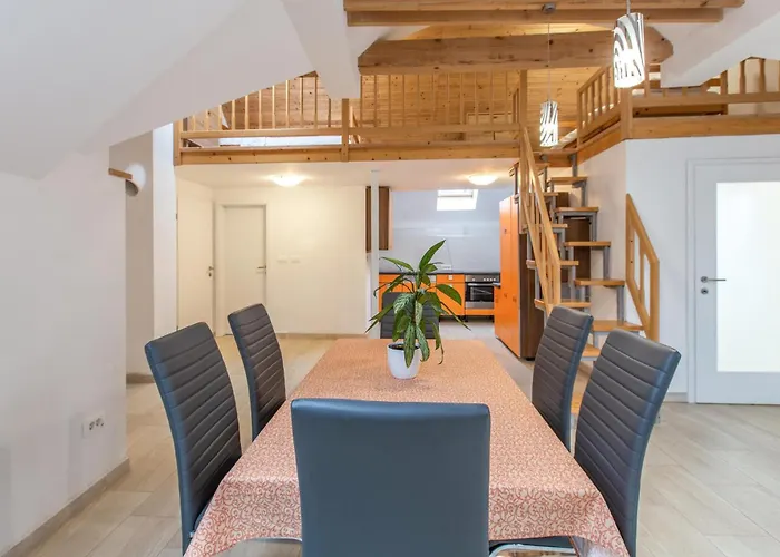 דירה 1 Bedroom Stunning In